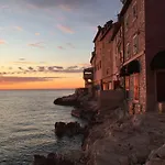 Casa Colloredo Free Parking 로비니