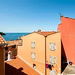Casa Colloredo Free Parking