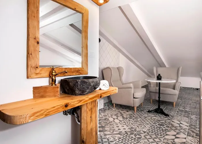 Casa Colloredo Free Parking