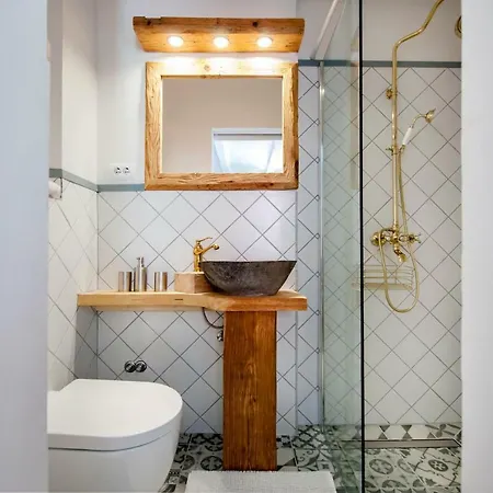 Casa Colloredo Free Parking Appartamento *