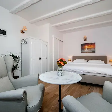 Casa Colloredo Free Parking * רוביני